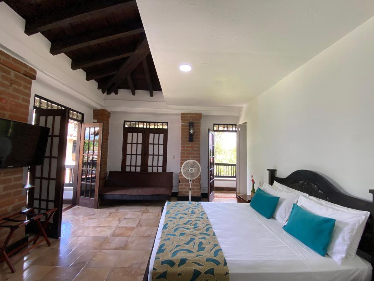 Finca Hotel La Esperanza มอนเตเนโกร ภายนอก รูปภาพ