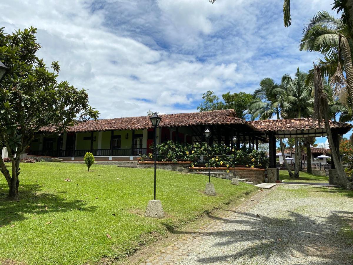 Finca Hotel La Esperanza มอนเตเนโกร ภายนอก รูปภาพ
