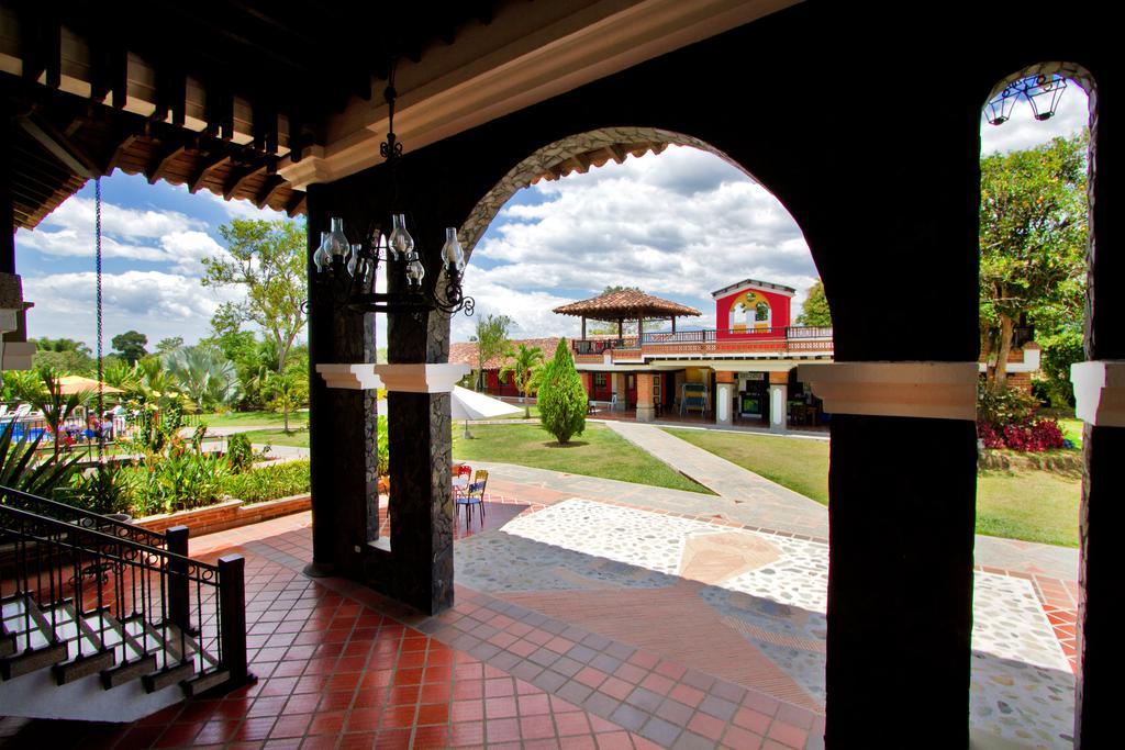 Finca Hotel La Esperanza มอนเตเนโกร ภายนอก รูปภาพ